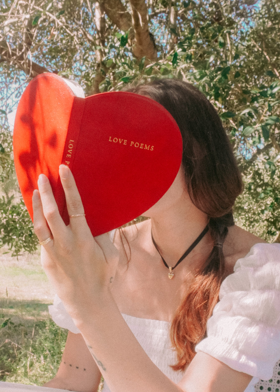 Love Poems - Heart Books Collection