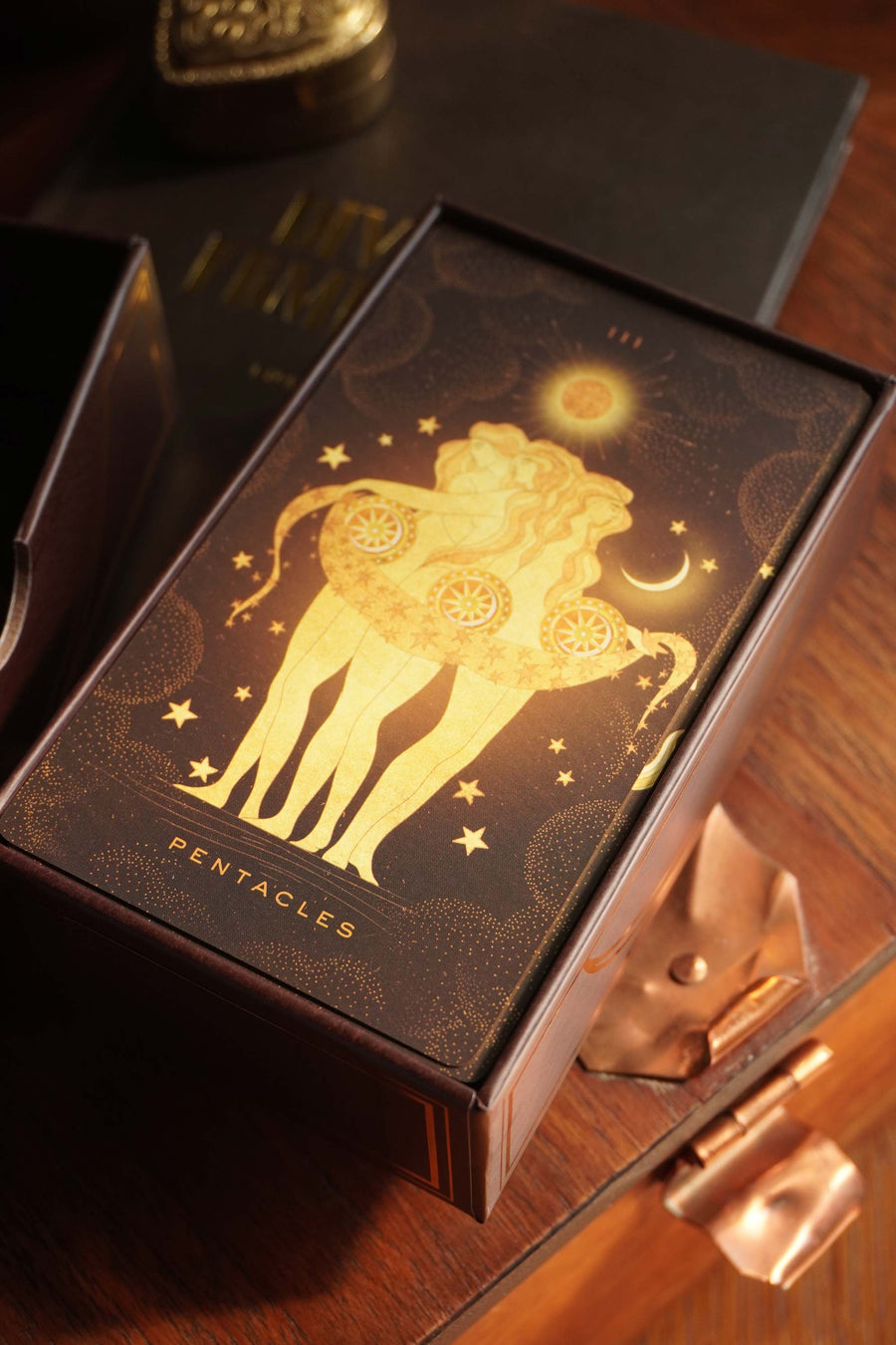 Divine Feminine Tarot Deck